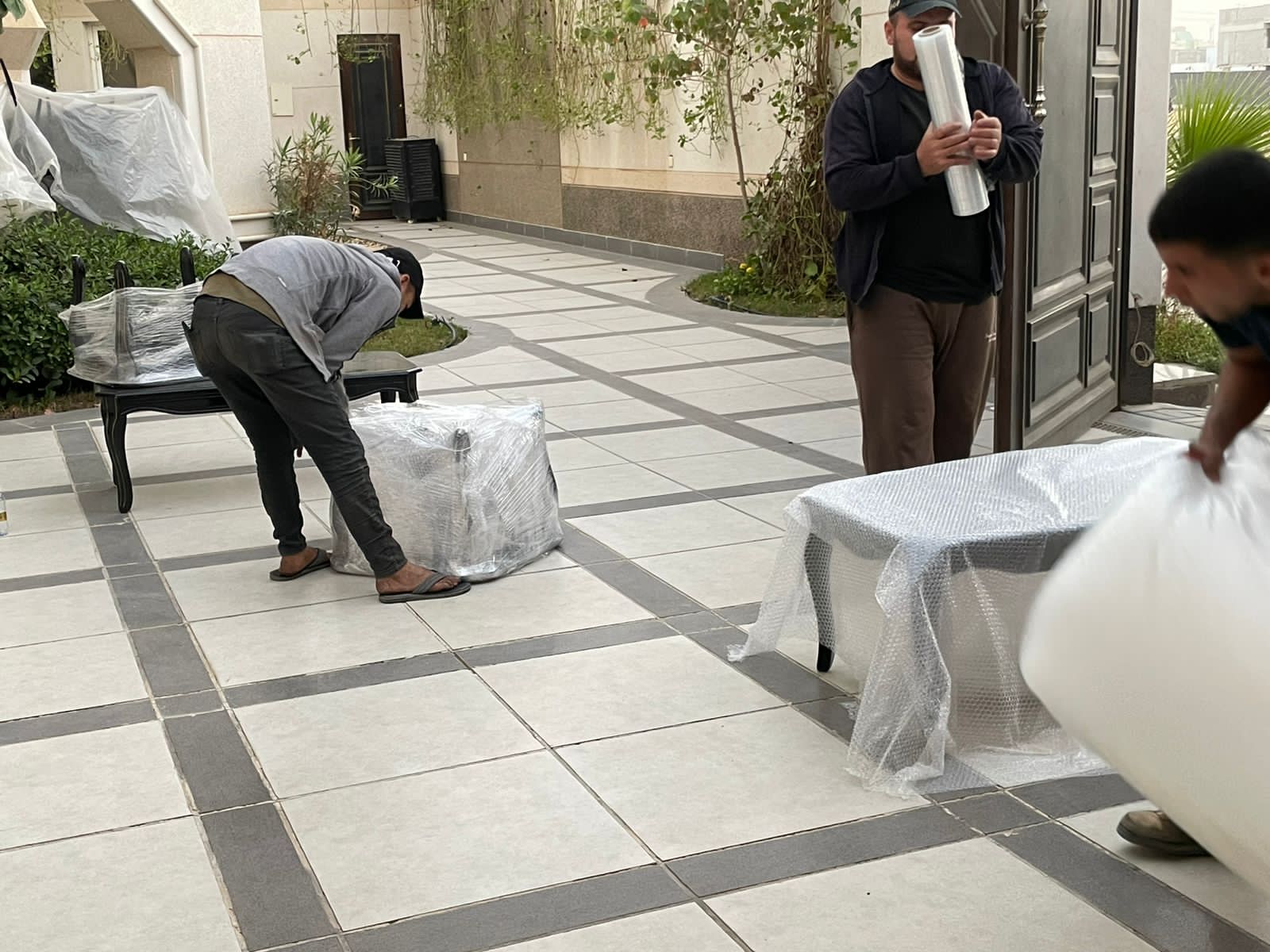 نقل أثاث فيلا بالرياض